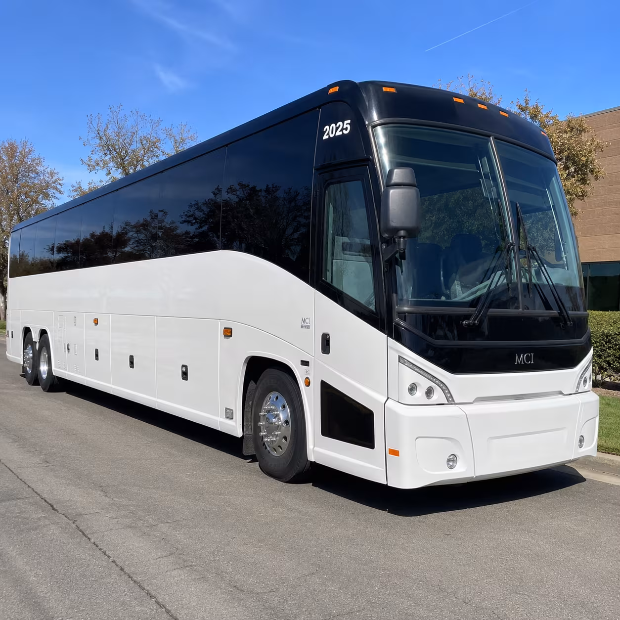 charter bus shuttle service for suffolk business parks and office campuses