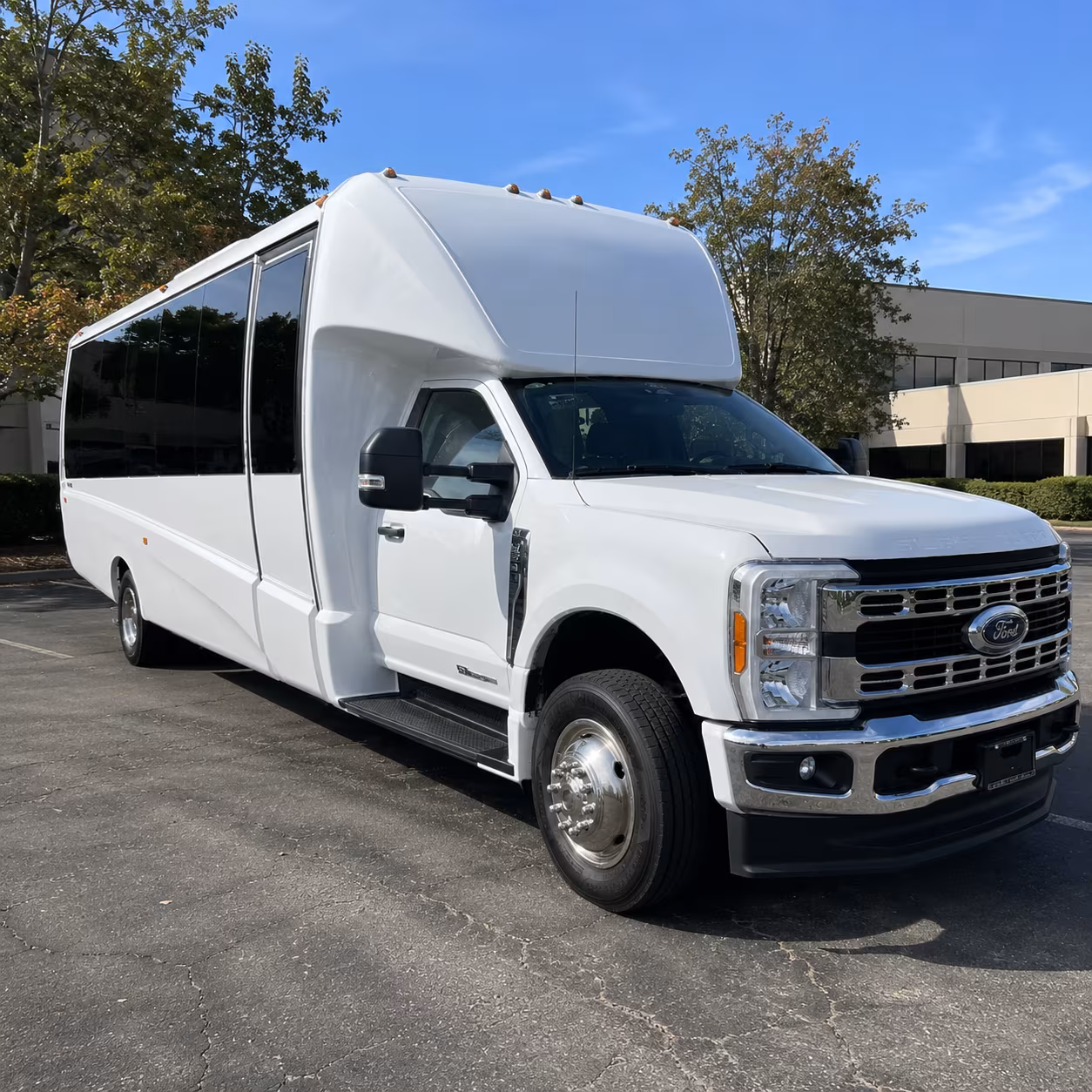 charter buses for suffolk corporate events and off site meetings