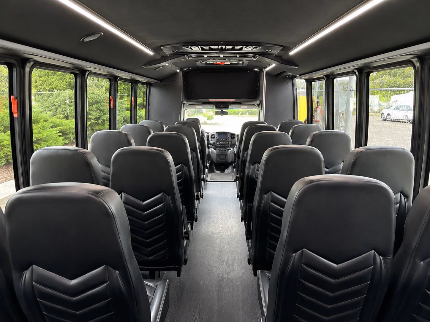 minibus rentals for small group wine tours around the western tidewater