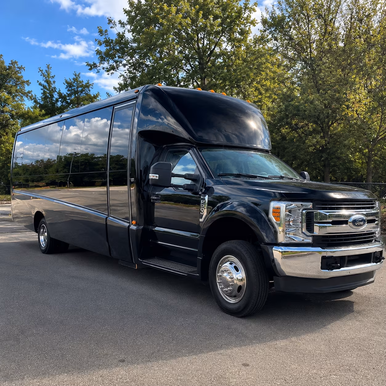 rent a bus in suffolk for prom venues along the nansemond river and downtown